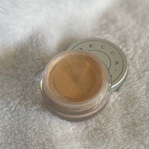 Becca Soft Light Blurring Powder Travel Size